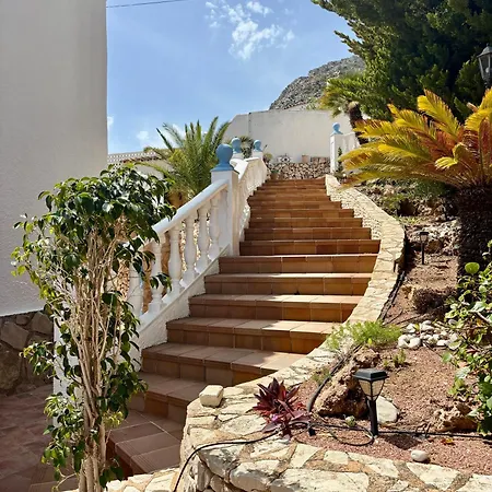 Primera Linea Villa *