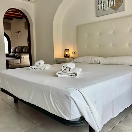 Primera Linea Villa *
